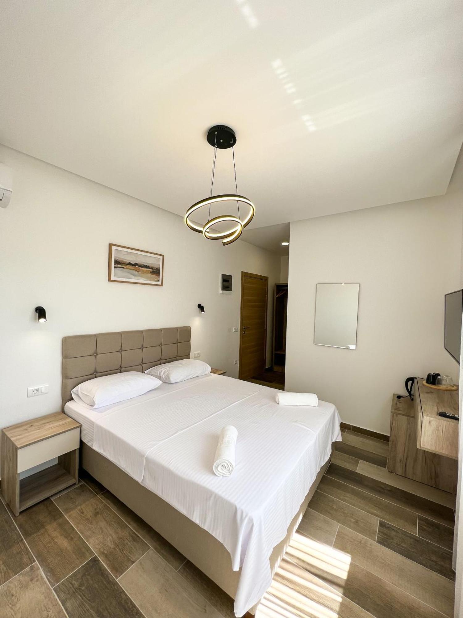 Square Residence Ulcinj Ngoại thất bức ảnh